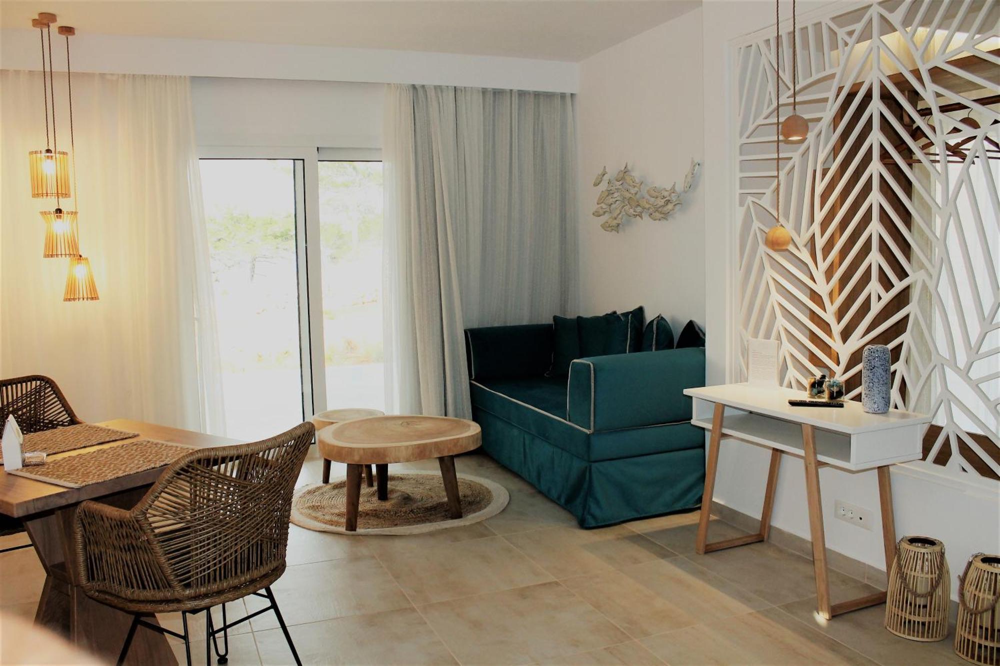 Akropolis Village Complex Of Luxury Villa Kyra Panagia